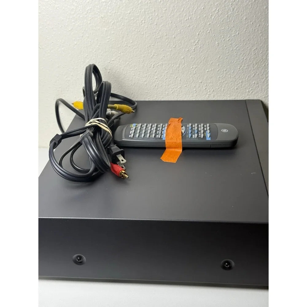 DVD Player With Control Remote - Picture 10 of 11